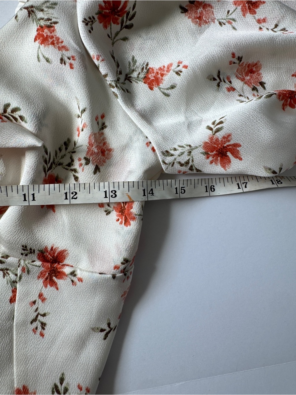 Altar'd State Floral Print Tie-Front Puff Sleeve Crop Top Size S NWOT - Picture 5 of 8